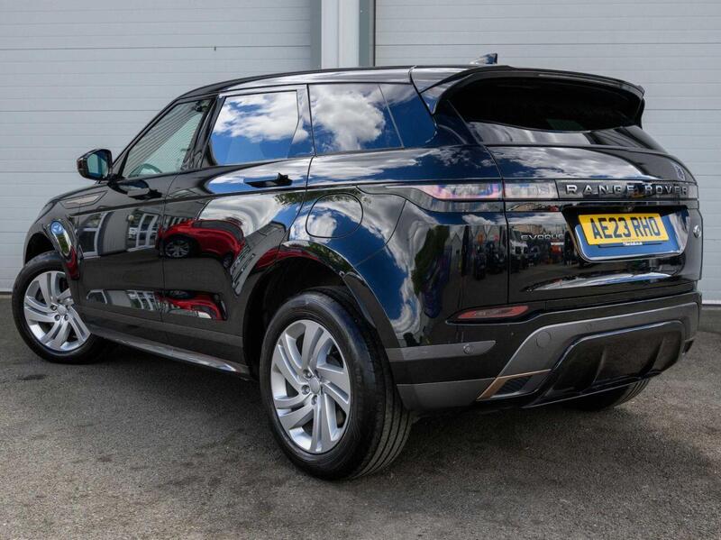 Land Rover Range Rover Evoque view 2