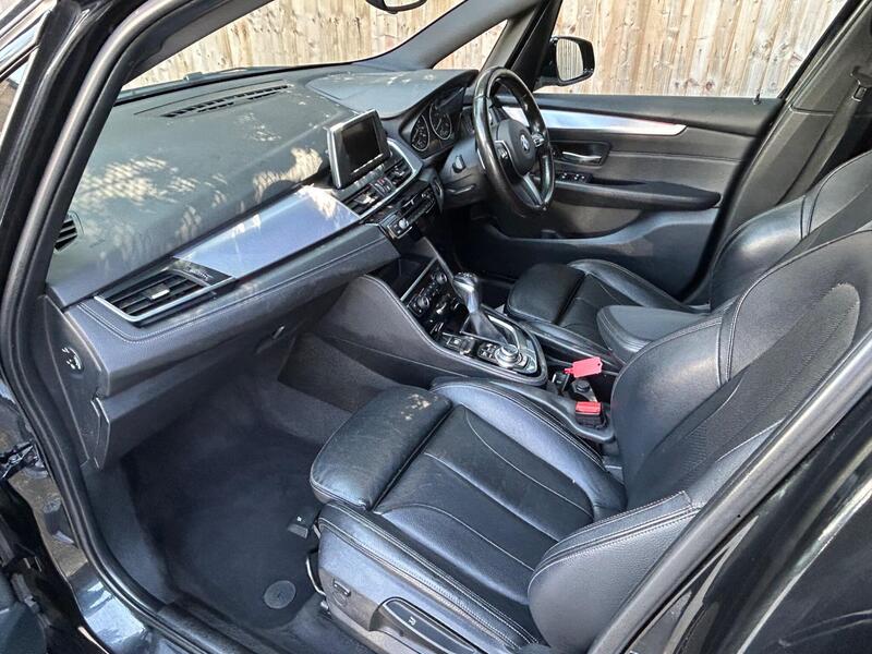 BMW 2 Series Active Tourer view 4