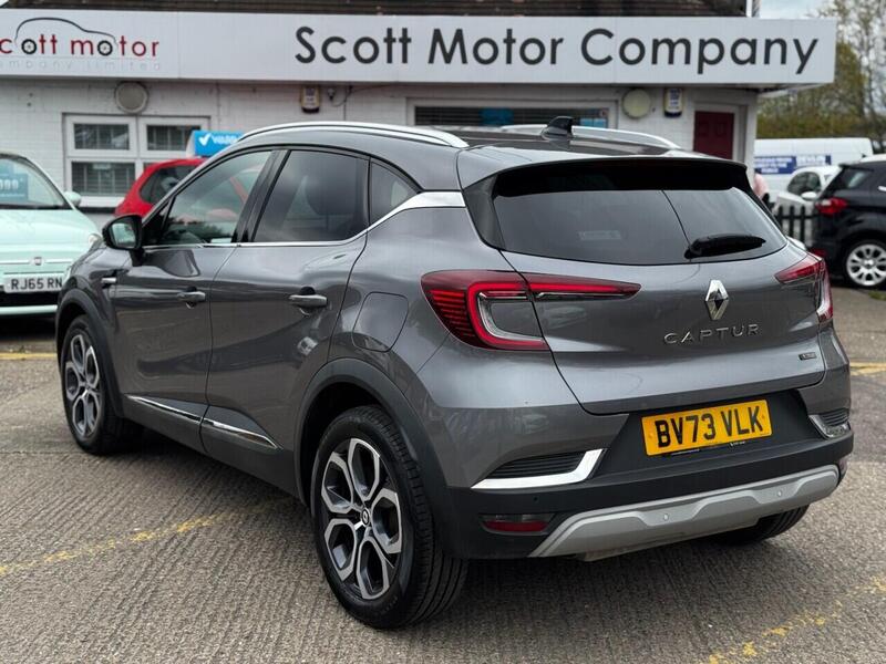 Renault Captur view 2