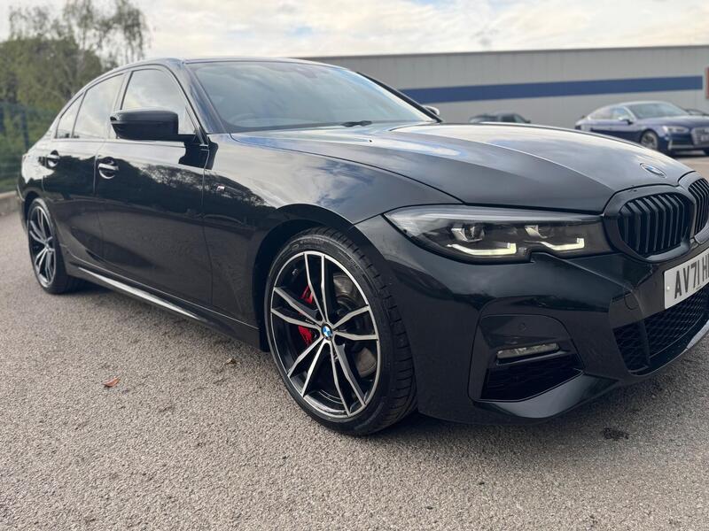 BMW 3 Series view 4