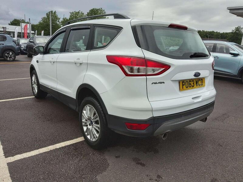 Ford Kuga view 3