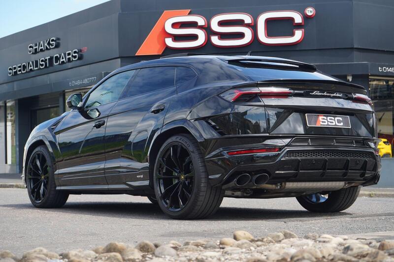 Lamborghini Urus view 2