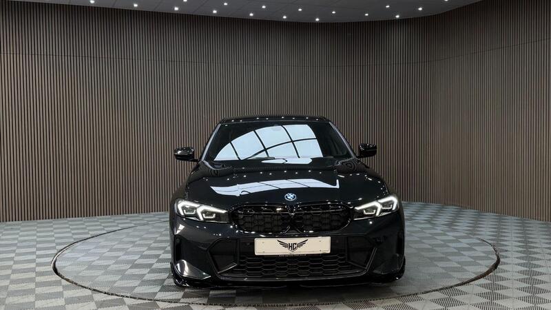 BMW 3 Series view 4
