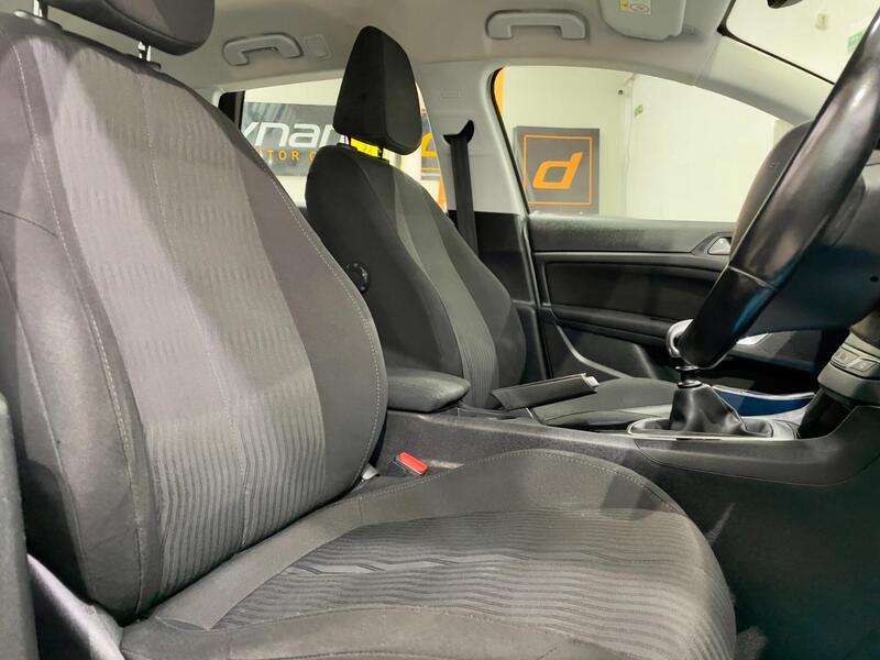 Peugeot 308 SW view 6