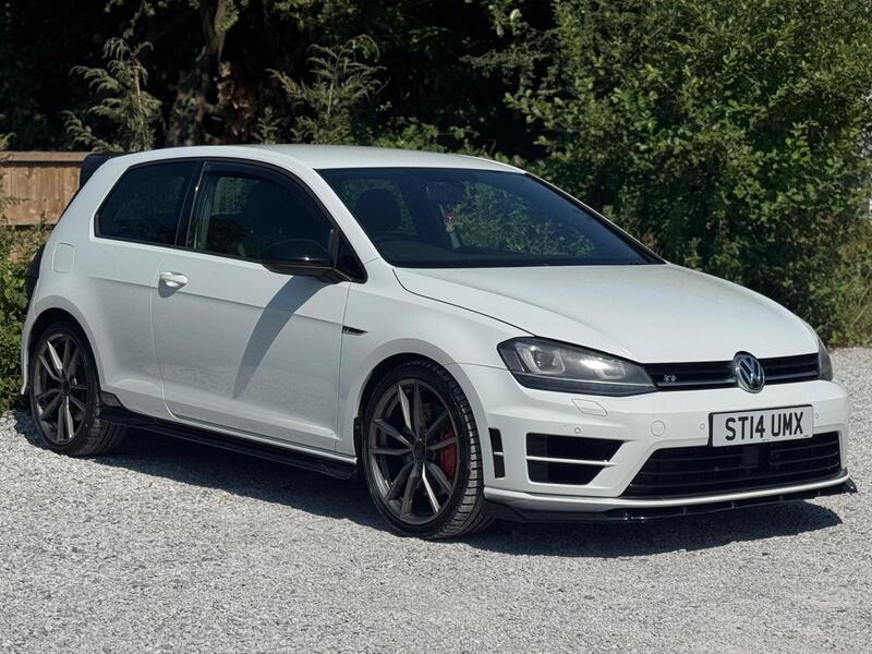 Volkswagen Golf view 3