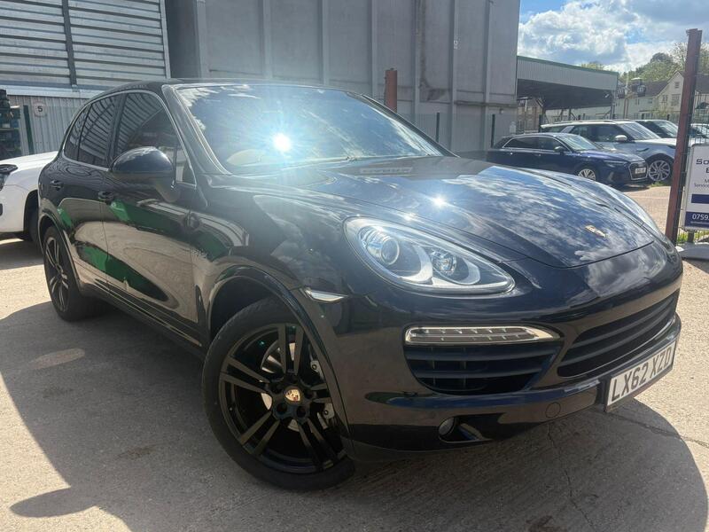 Porsche Cayenne main image