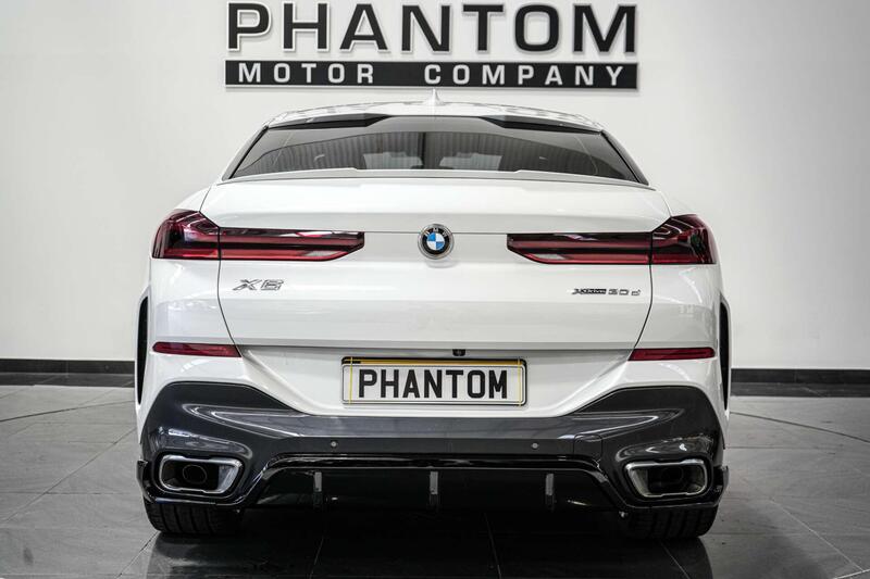 BMW X6 view 4