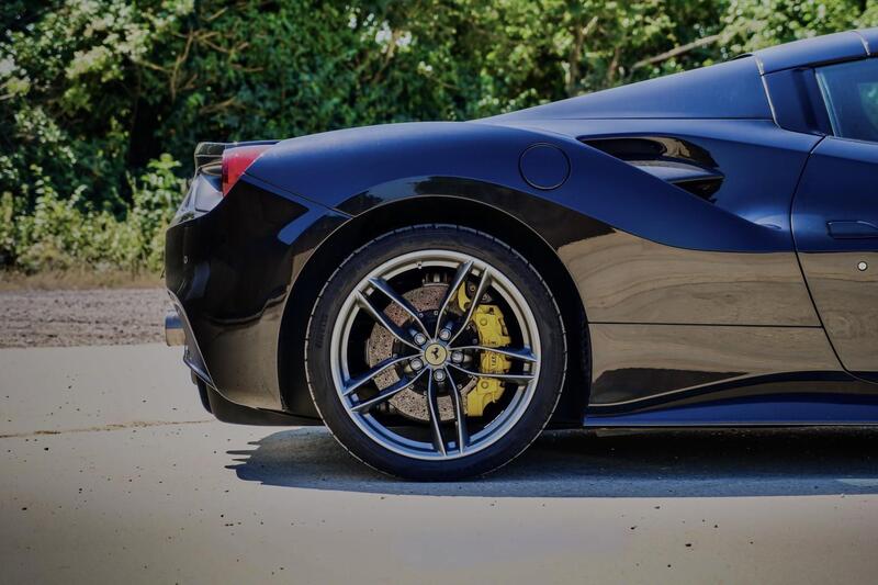 Ferrari 488 view 7
