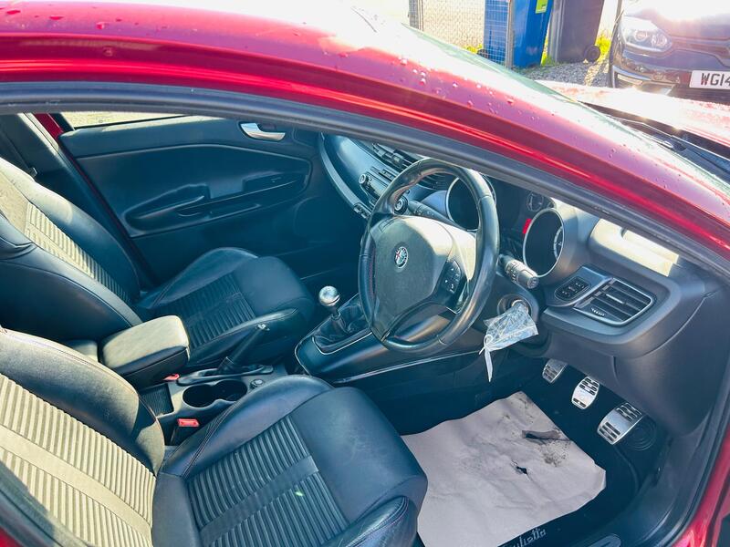 Alfa Romeo Giulietta view 3