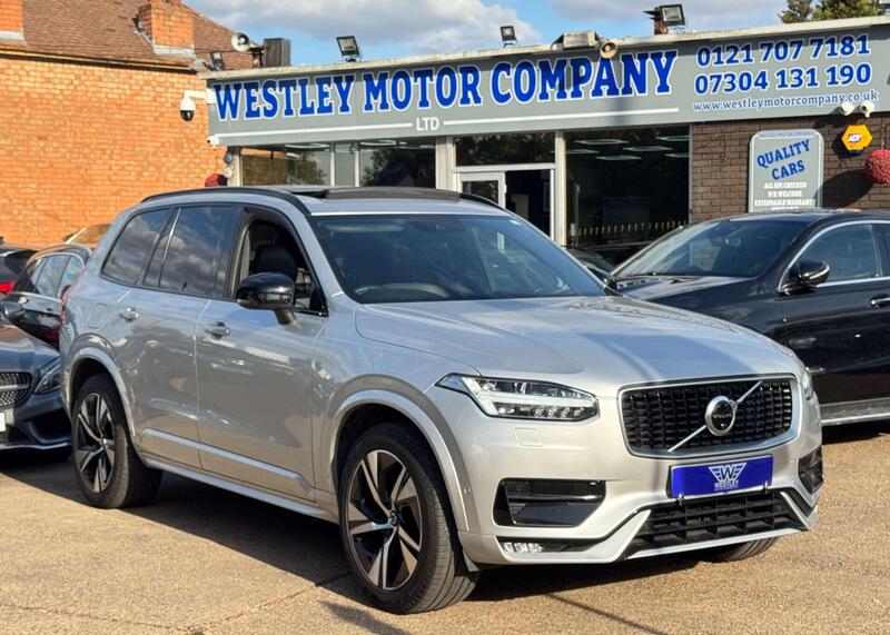 Volvo XC90 view 3
