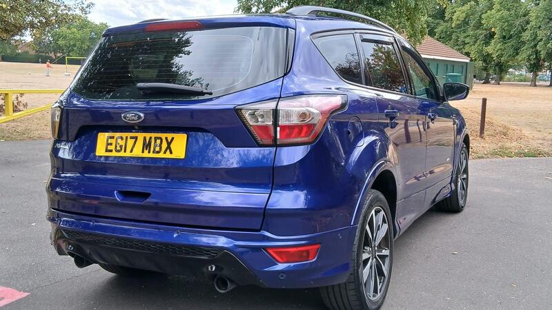 Ford Kuga view 3