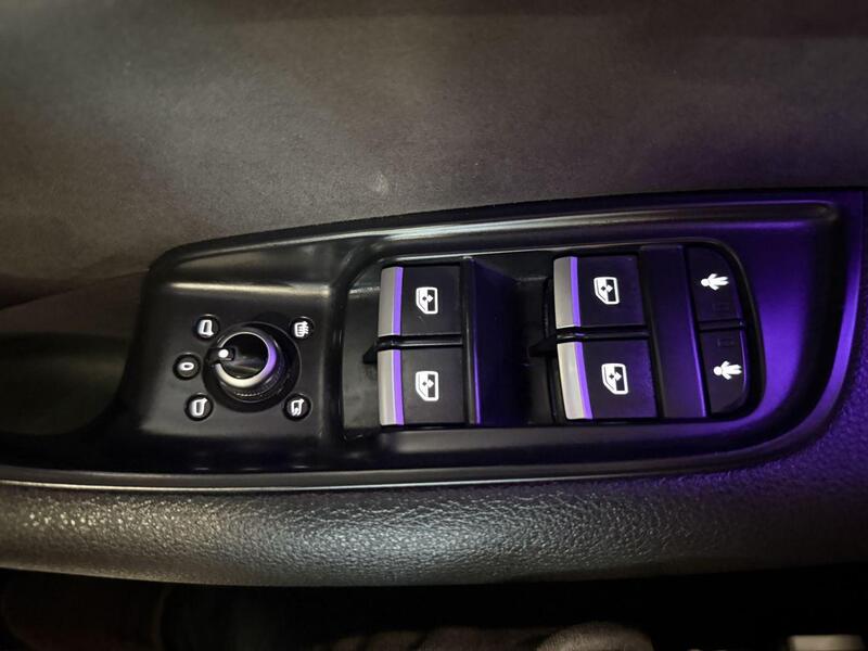 Audi Q7 view 43