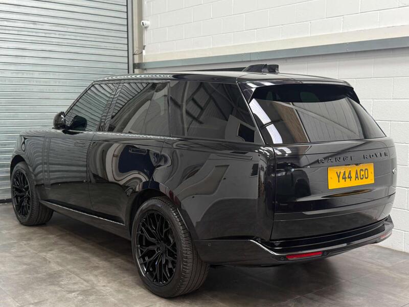 Land Rover Range Rover view 6