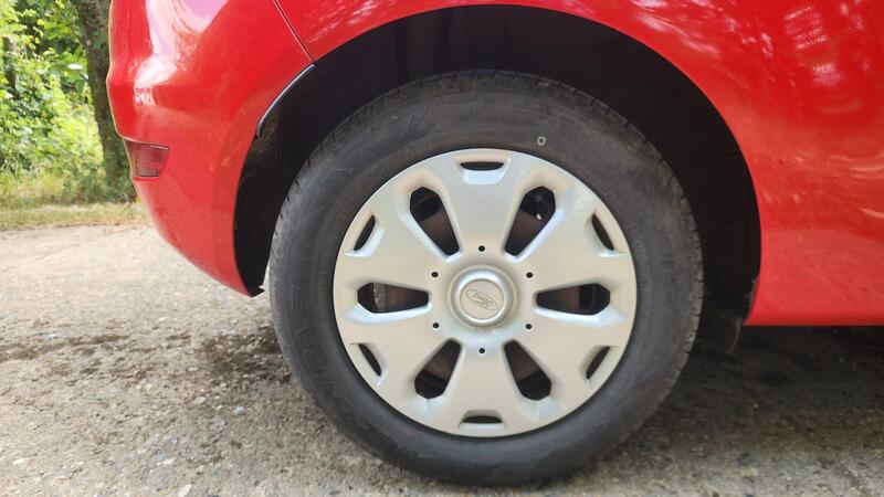 2014 Ford Fiesta — photo 41