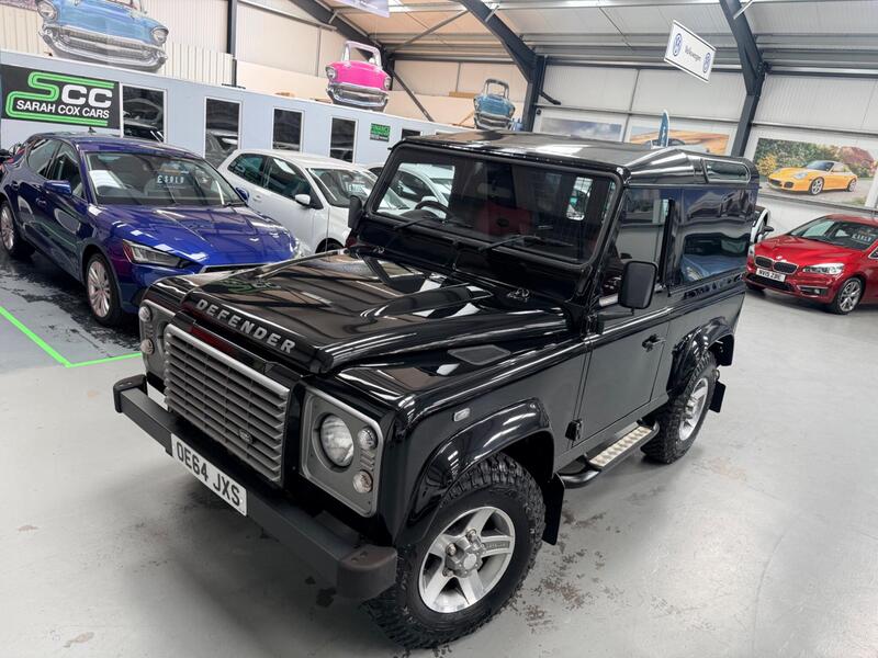 Land Rover Defender 90 main image