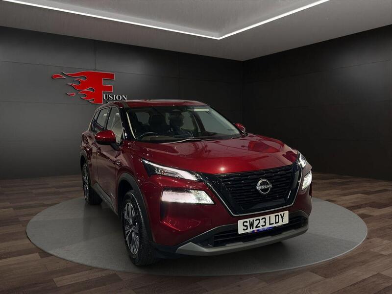 Nissan X-Trail view 3