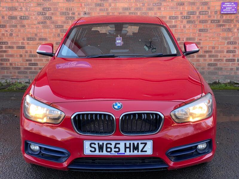 BMW 1 Series view 3