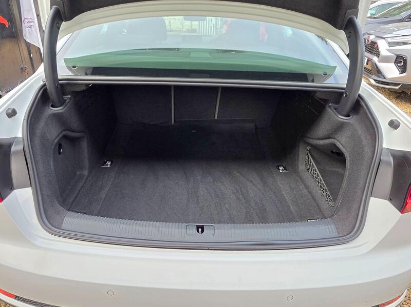 Audi A4 1.4 TFSI S line S Tronic Euro 6 (s/s) 4dr thumbnail 58