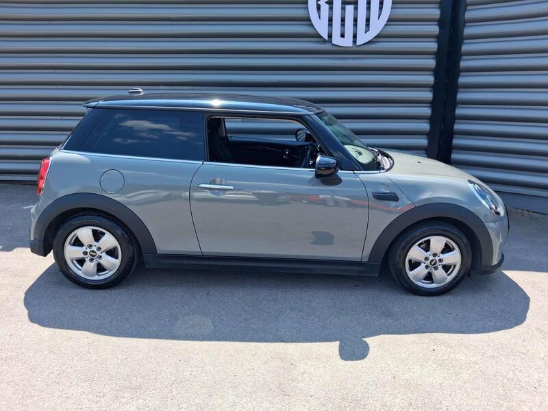 Mini Cooper view 4
