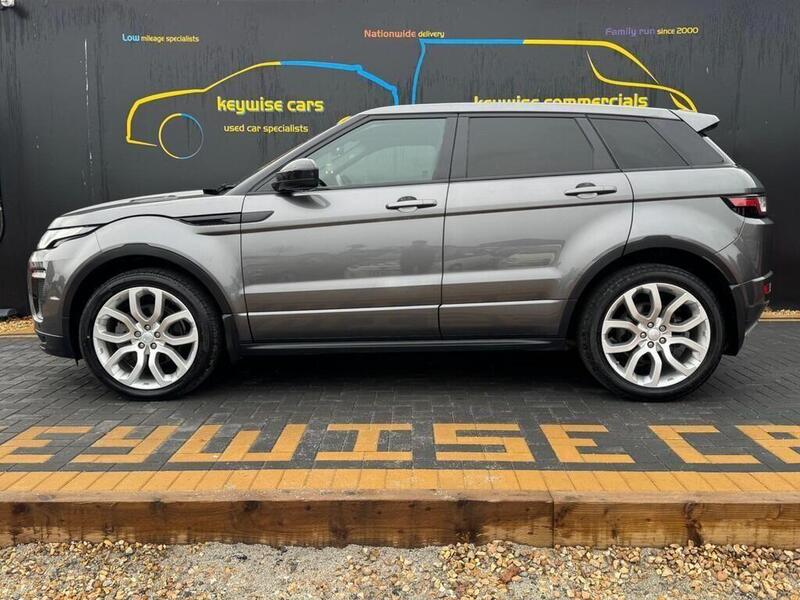 Land Rover Range Rover Evoque view 2