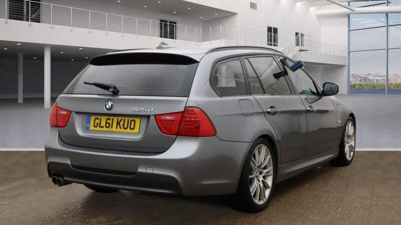 BMW 3 Series view 5