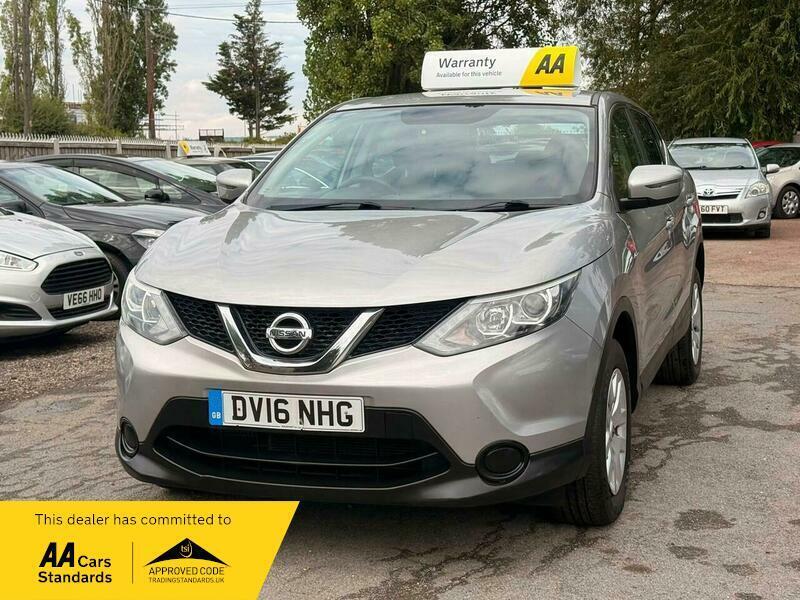 2016 Nissan Qashqai 1.2 DIG-T Visia 2WD Euro 6 (s/s) 5dr photo 4