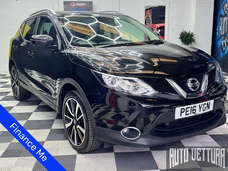 2016 Nissan Qashqai in Black for sale