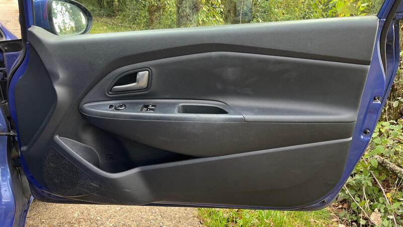2014 Kia Rio — photo 45