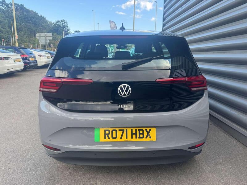 Volkswagen Id.3 view 4