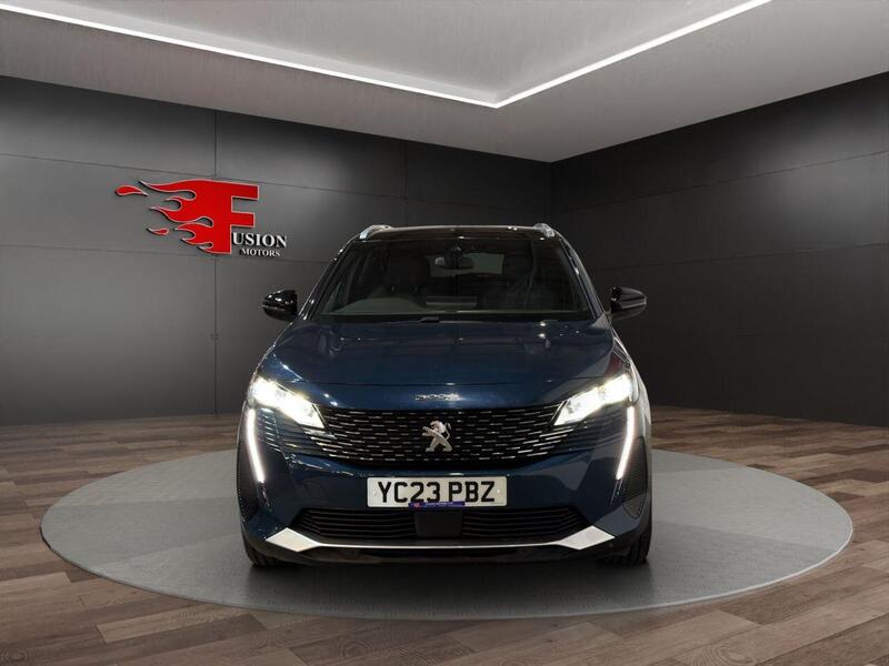 Peugeot 3008 view 2