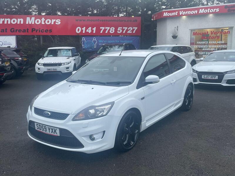 Ford Focus view 2