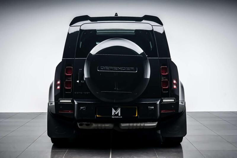 Land Rover Defender 110 view 4