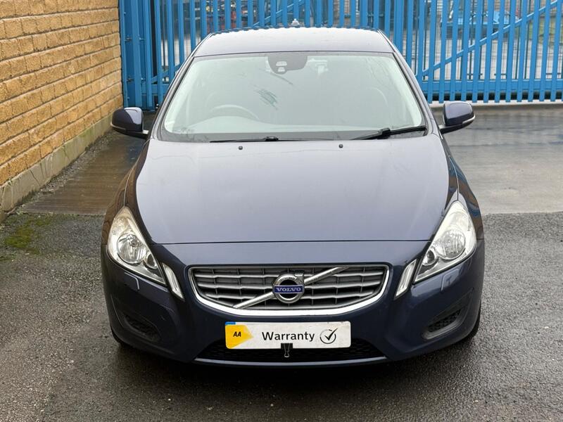Volvo S60 view 5