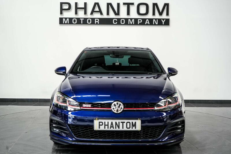Volkswagen Golf view 2