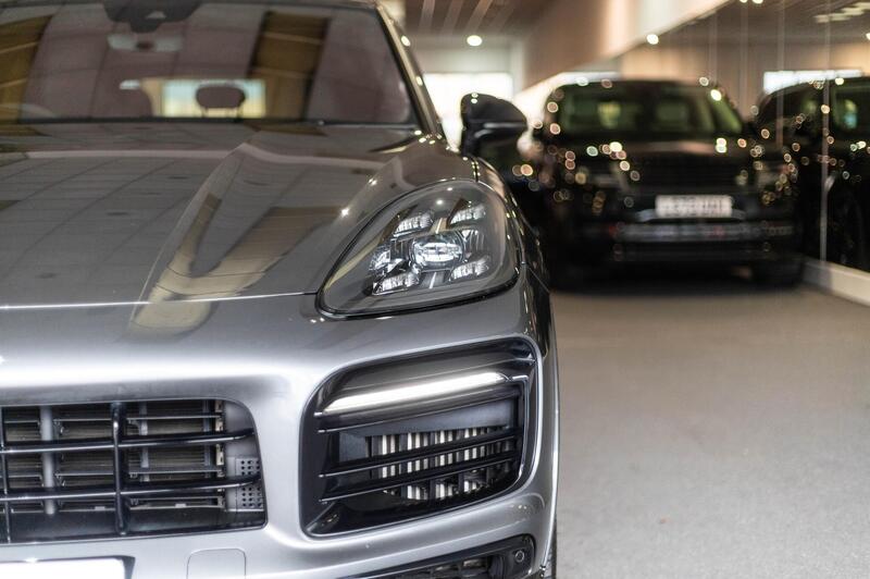 Porsche Cayenne view 4