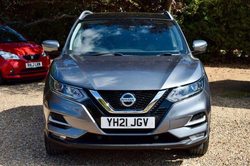 Nissan Qashqai view 2