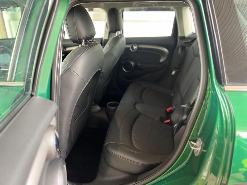 MINI Hatch view 6