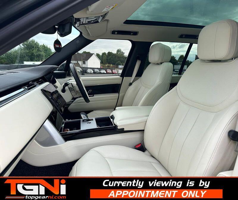 Land Rover Range Rover view 14