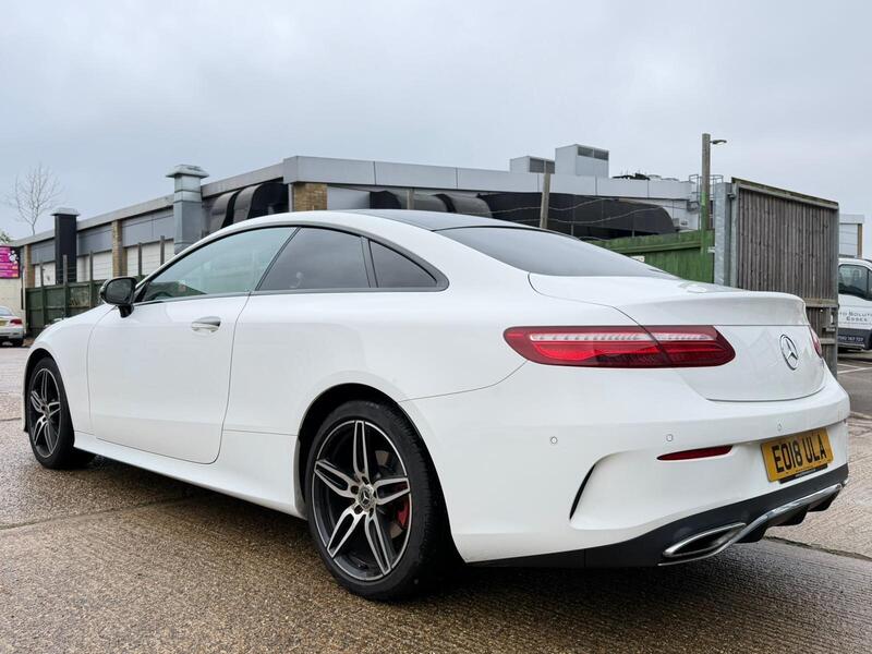 Mercedes-Benz E Class view 5