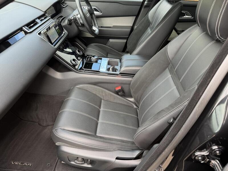 Land Rover Range Rover Velar view 7