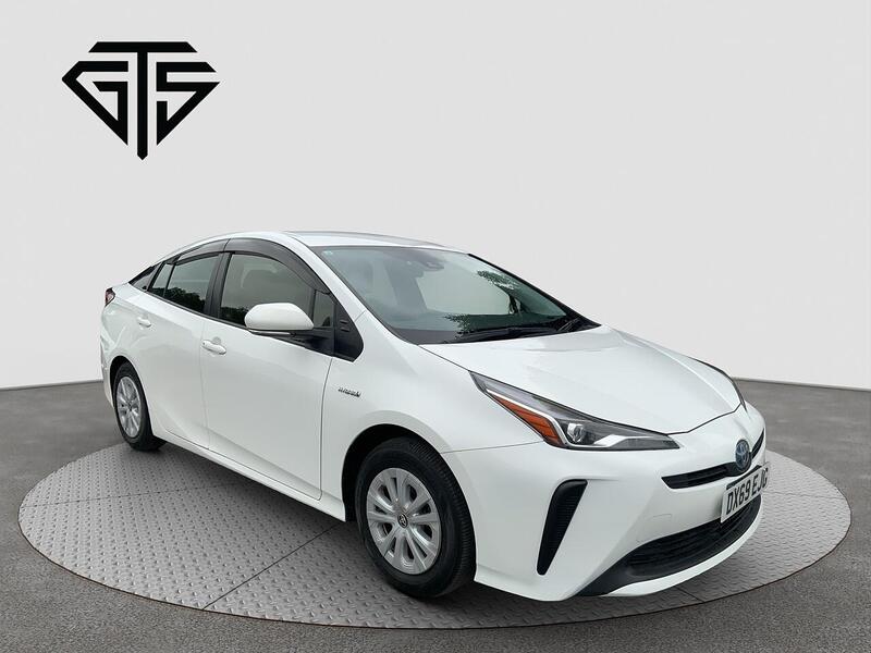 Toyota Prius main image