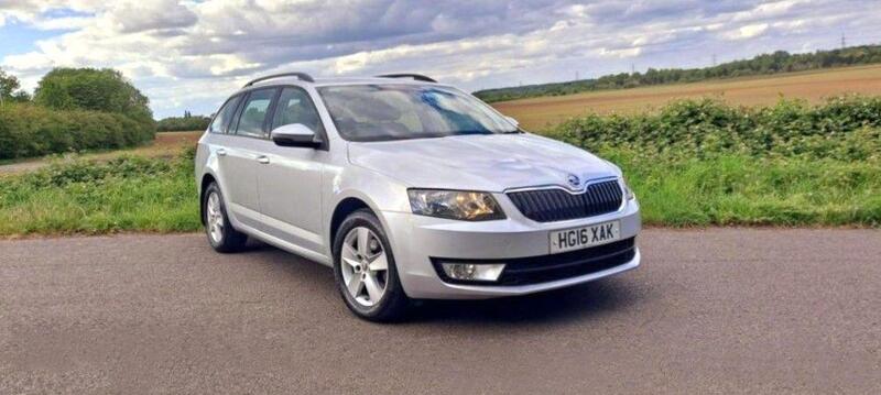 Skoda Octavia main image