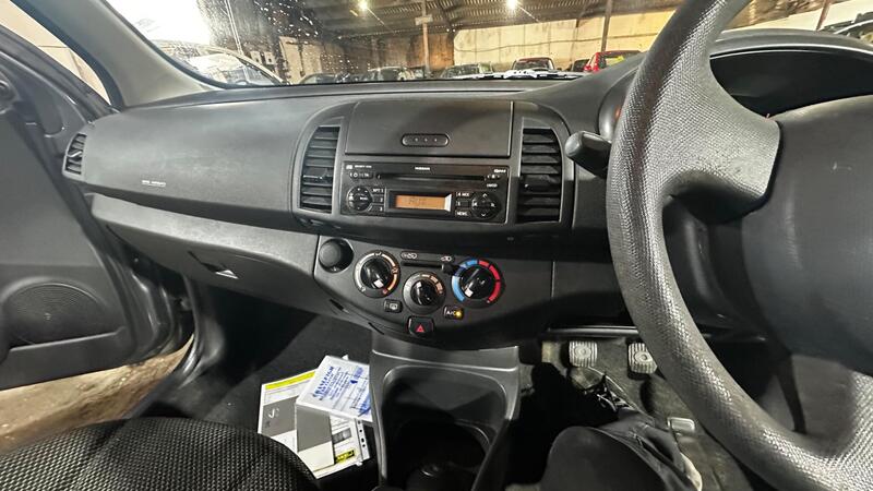 2008 Nissan Micra — photo 13