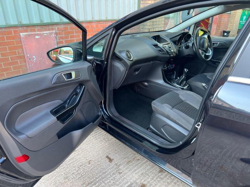 Ford Fiesta view 16