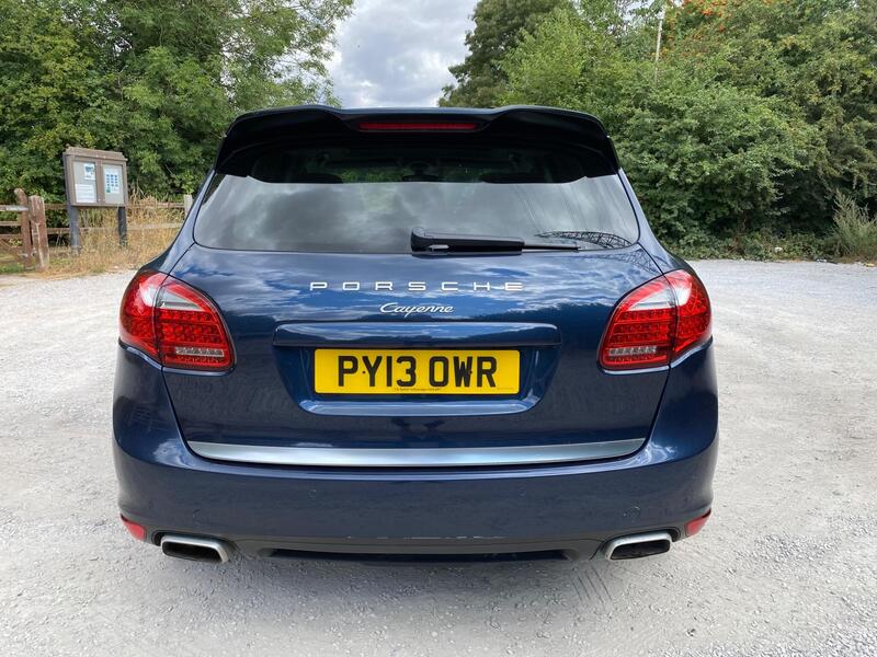 Porsche Cayenne view 6
