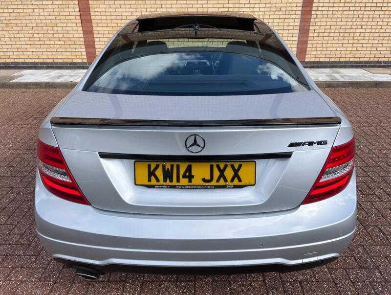 Mercedes-Benz C Class view 4
