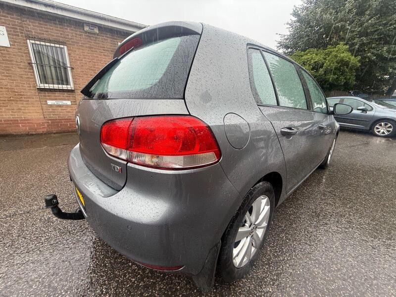 Volkswagen Golf view 5