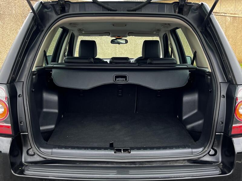Land Rover Freelander view 28