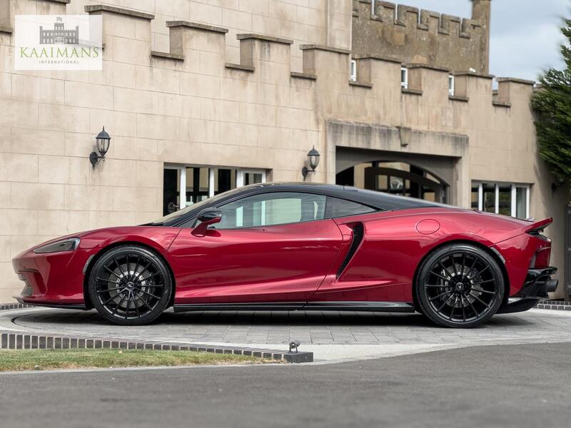 Mclaren GT view 5