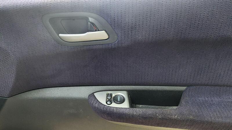 2008 Honda FR-V — photo 31